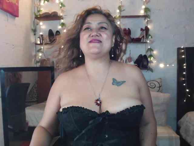 missrosariostepmoan webcam