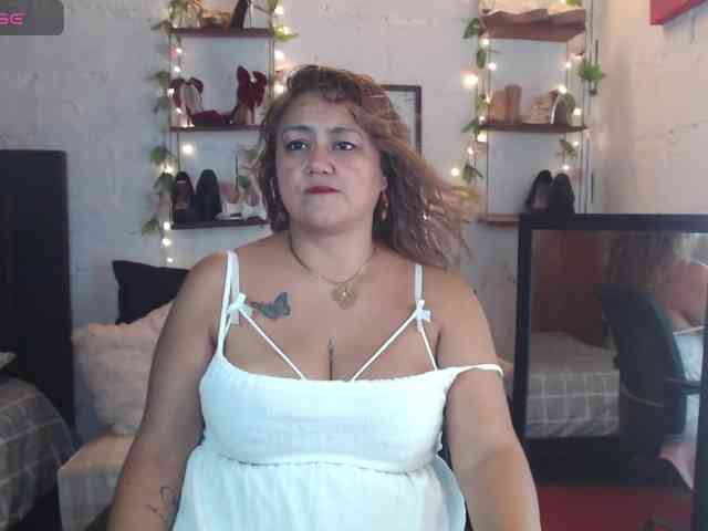 missrosariostepmoan webcam