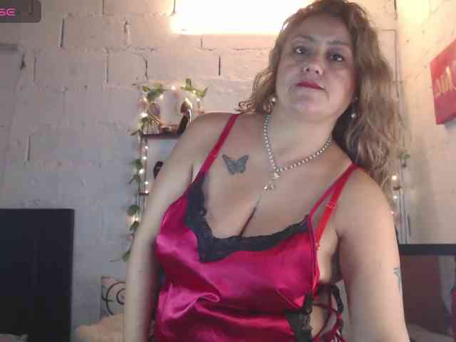 missrosariostepmoan webcam