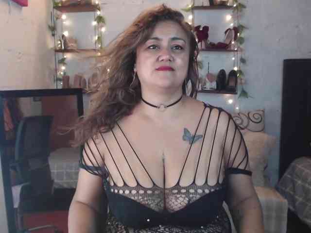 missrosariostepmoan webcam