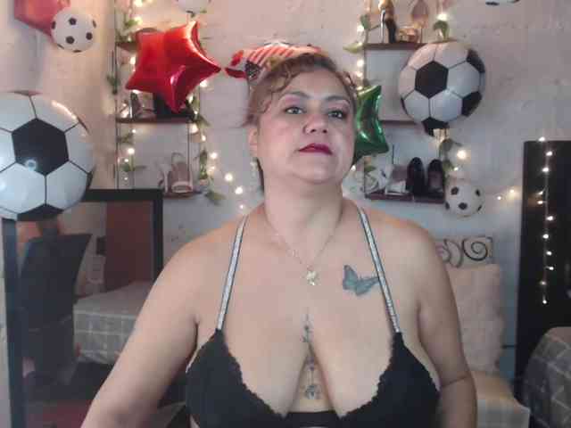 missrosariostepmoan webcam