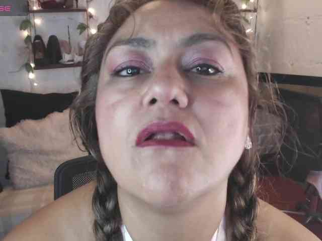 missrosariostepmoan webcam