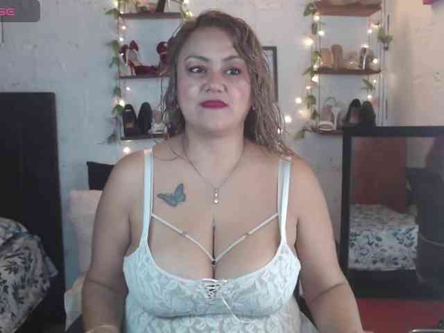 missrosariostepmoan webcam