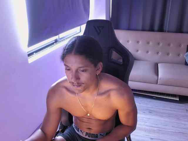LiamVolkov Live Webcam on BongaCams