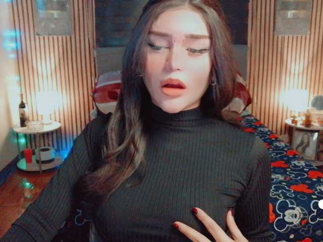 HOLLY_MOLLY — live trans cam