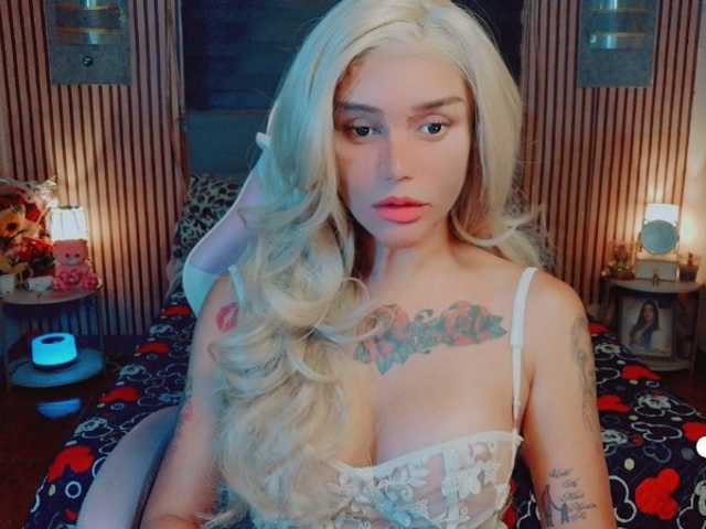 GLAMOROUS_QUEEN