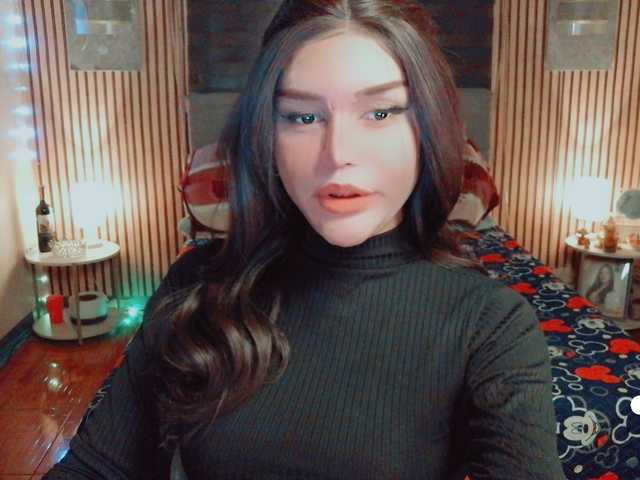 HOLLY_MOLLY — live trans cam