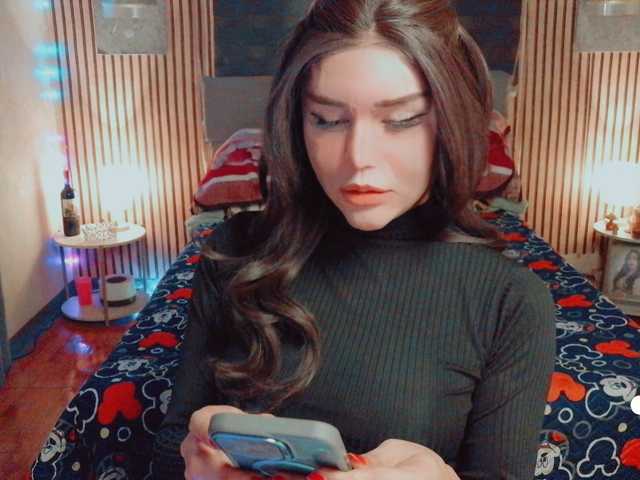 HOLLY_MOLLY live cam