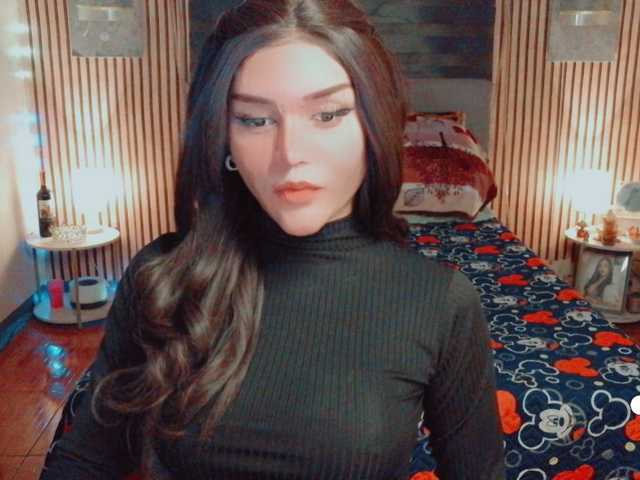 HOLLY_MOLLY — live trans cam