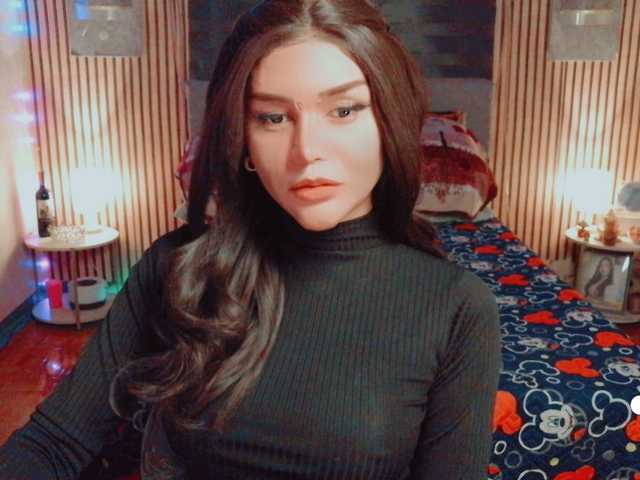 HOLLY_MOLLY — live trans cam