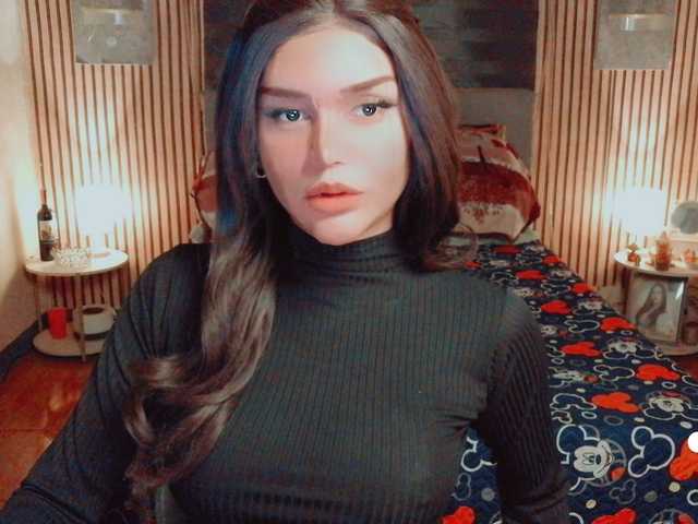 HOLLY_MOLLY — live trans cam