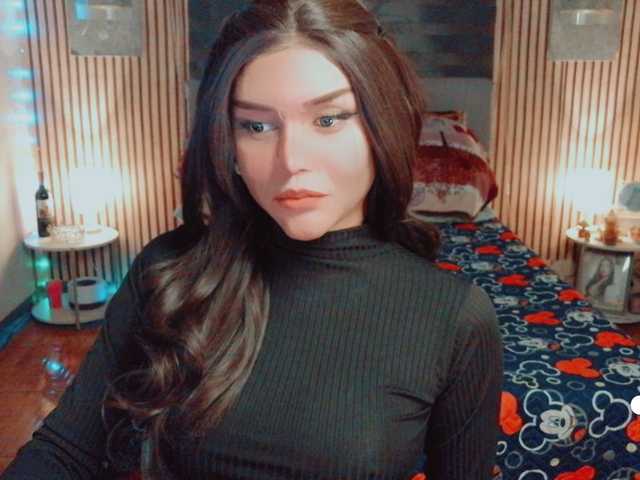 HOLLY_MOLLY — live trans cam