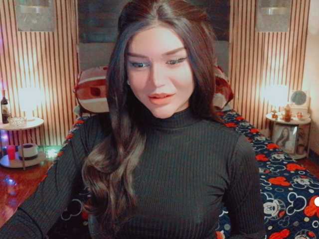 HOLLY_MOLLY — live trans cam