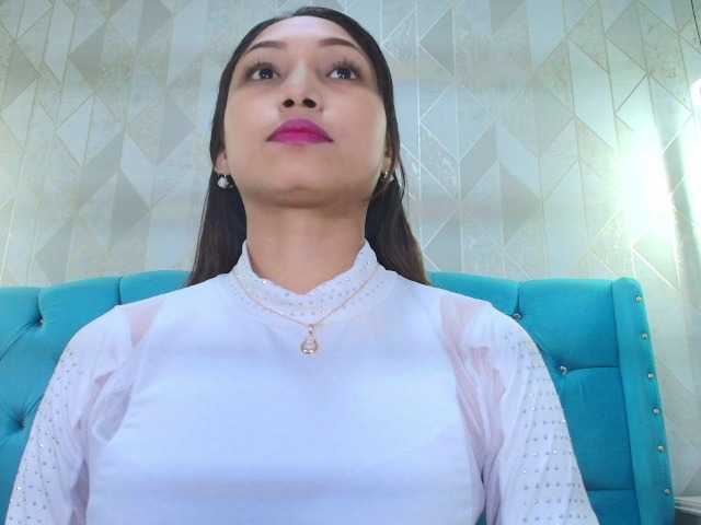 MadelineDollx live cam on BongaCams