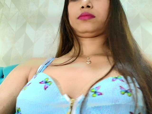MadelineDollx live cam on BongaCams