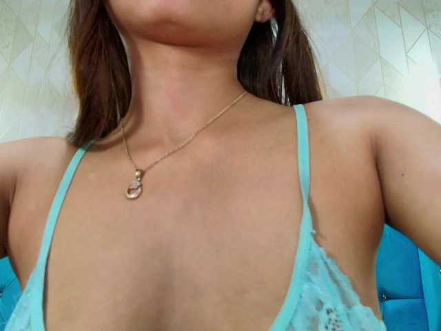MadelineDollx live cam on BongaCams