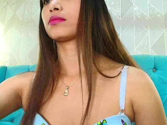 MadelineDollx webcam