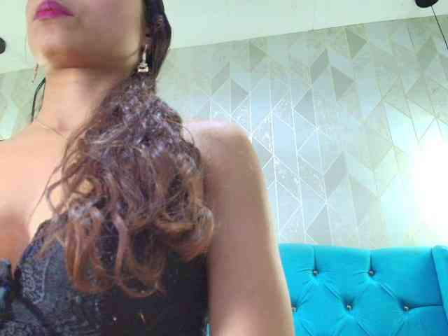 MadelineDollx webcam