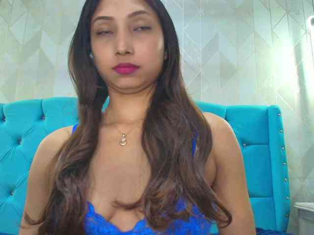 MadelineDollx webcam