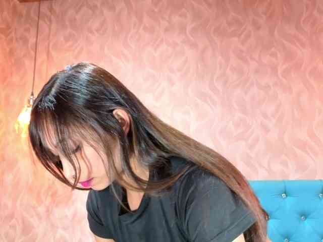 MadelineDollx webcam