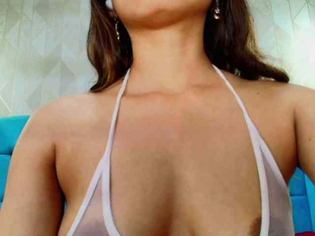 MadelineDollx webcam