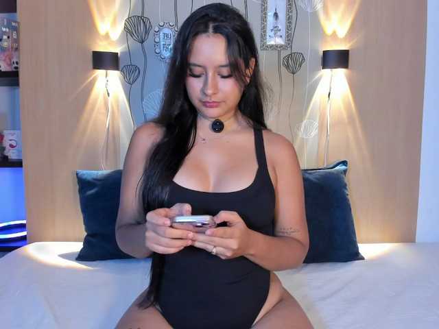 ashley-vega live cam on BongaCams