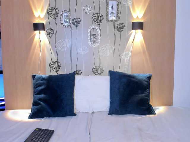 ashley-vega live cam on BongaCams