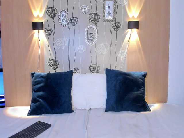 ashley-vega live cam on BongaCams
