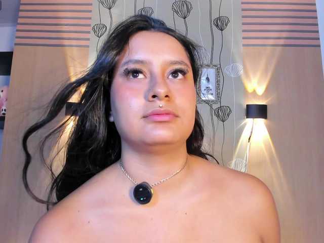 ashley-vega live cam on BongaCams
