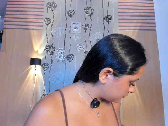 Model: ashley-vega