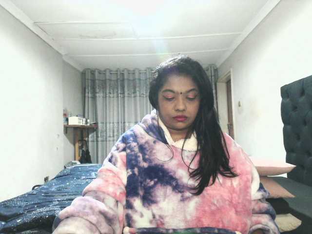 Indianmayaxoxo live cam on BongaCams