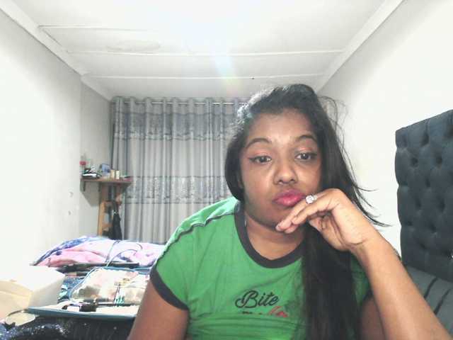 Indianmayaxoxo live cam on BongaCams