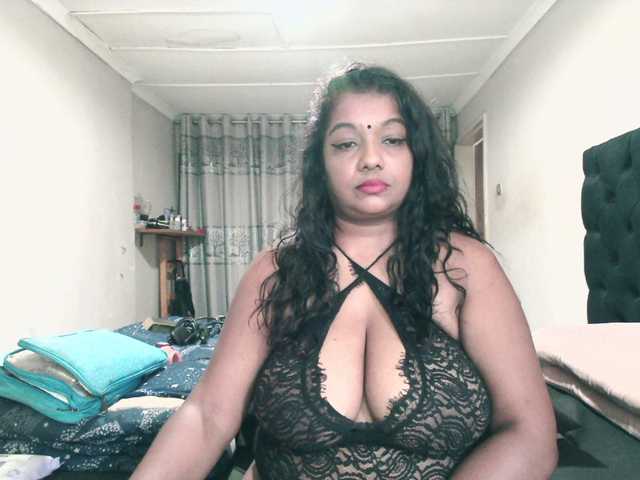 Indianmayaxoxo, 41 y/o - Live Cam on BongaCams