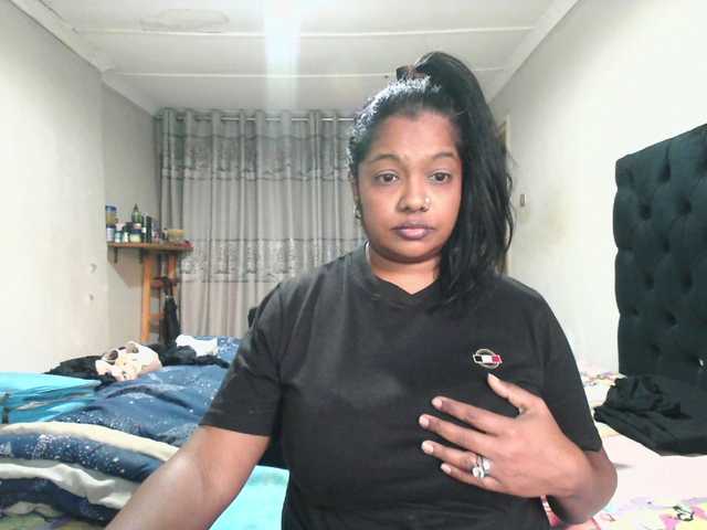 Indianmayaxoxo webcam bongacams model stream image