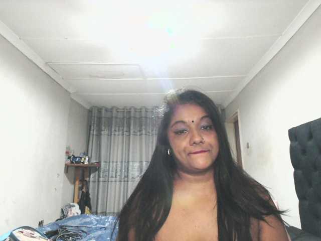 Indianmayaxoxo webcam