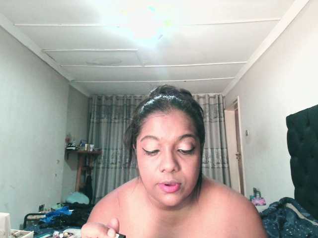 Indianmayaxoxo live cam on BongaCams