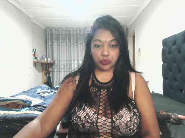 Indianmayaxoxo webcam