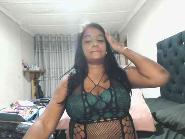 Indianmayaxoxo webcam