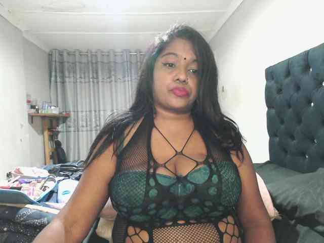 Indianmayaxoxo webcam