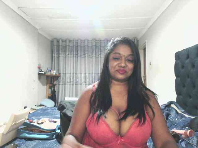 Indianmayaxoxo webcam