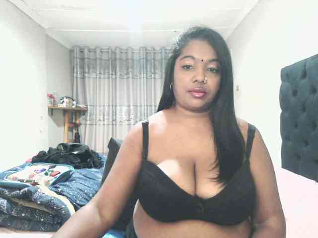 Indianmayaxoxo webcam