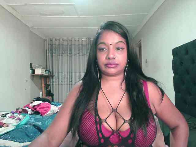 Indianmayaxoxo webcam