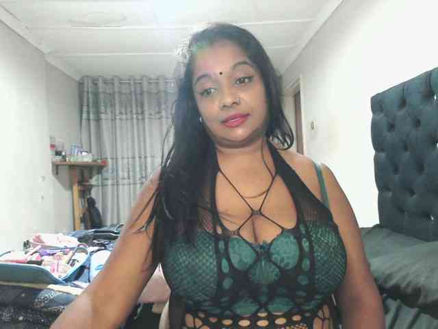 Indianmayaxoxo webcam