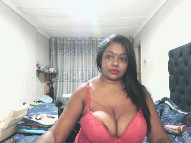 Indianmayaxoxo webcam