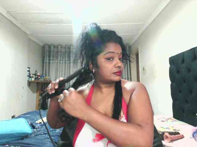 Indianmayaxoxo webcam