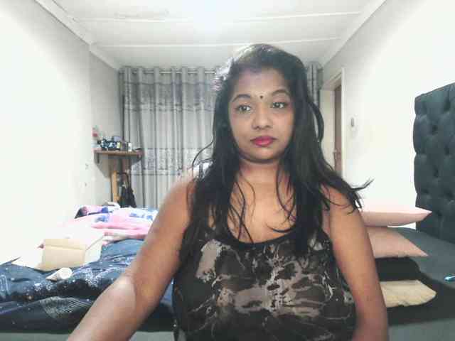 Indianmayaxoxo webcam