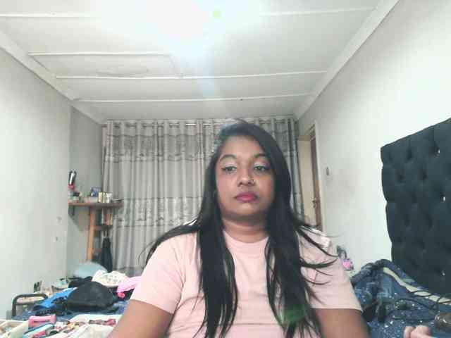 Indianmayaxoxo webcam