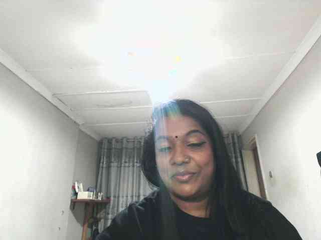 Indianmayaxoxo webcam