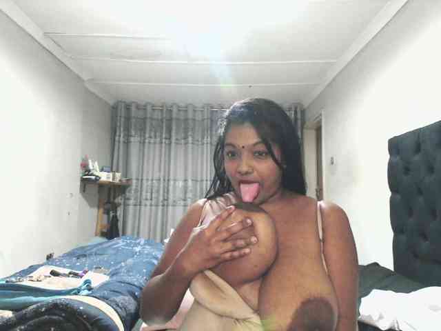 Model: Indianmayaxoxo