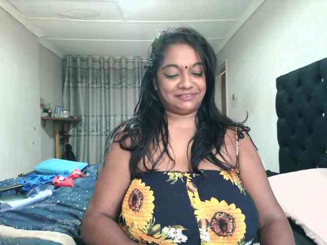 Indianmayaxoxo webcam
